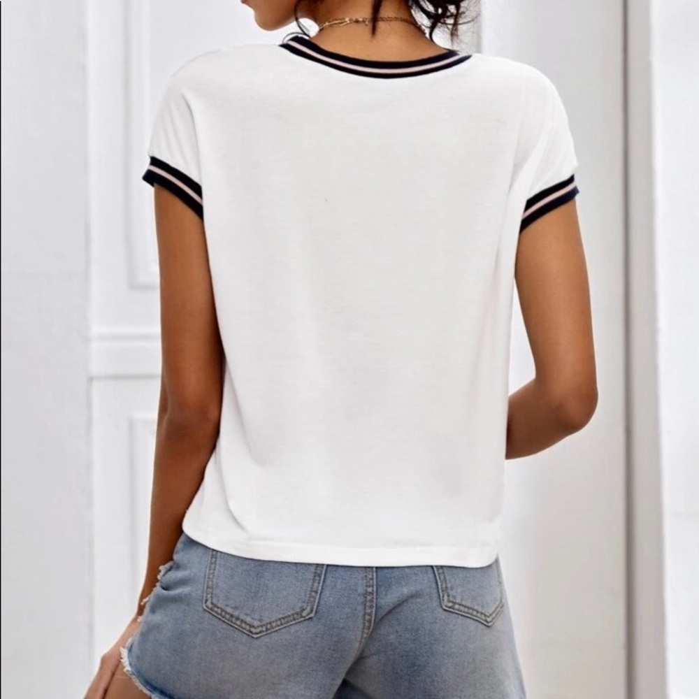 🦋 Cute Butterfly T 🦋 - Picture 4 of 7